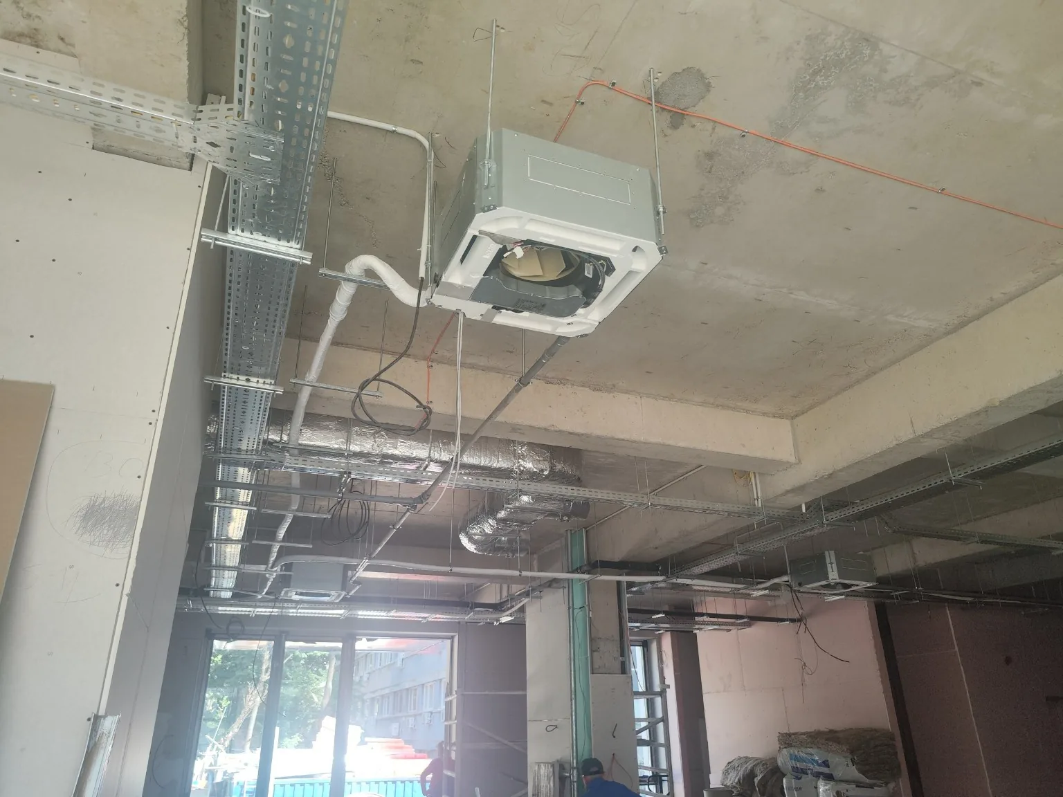 Obiect 04 — execuție HVAC multi-nivel — foto 1