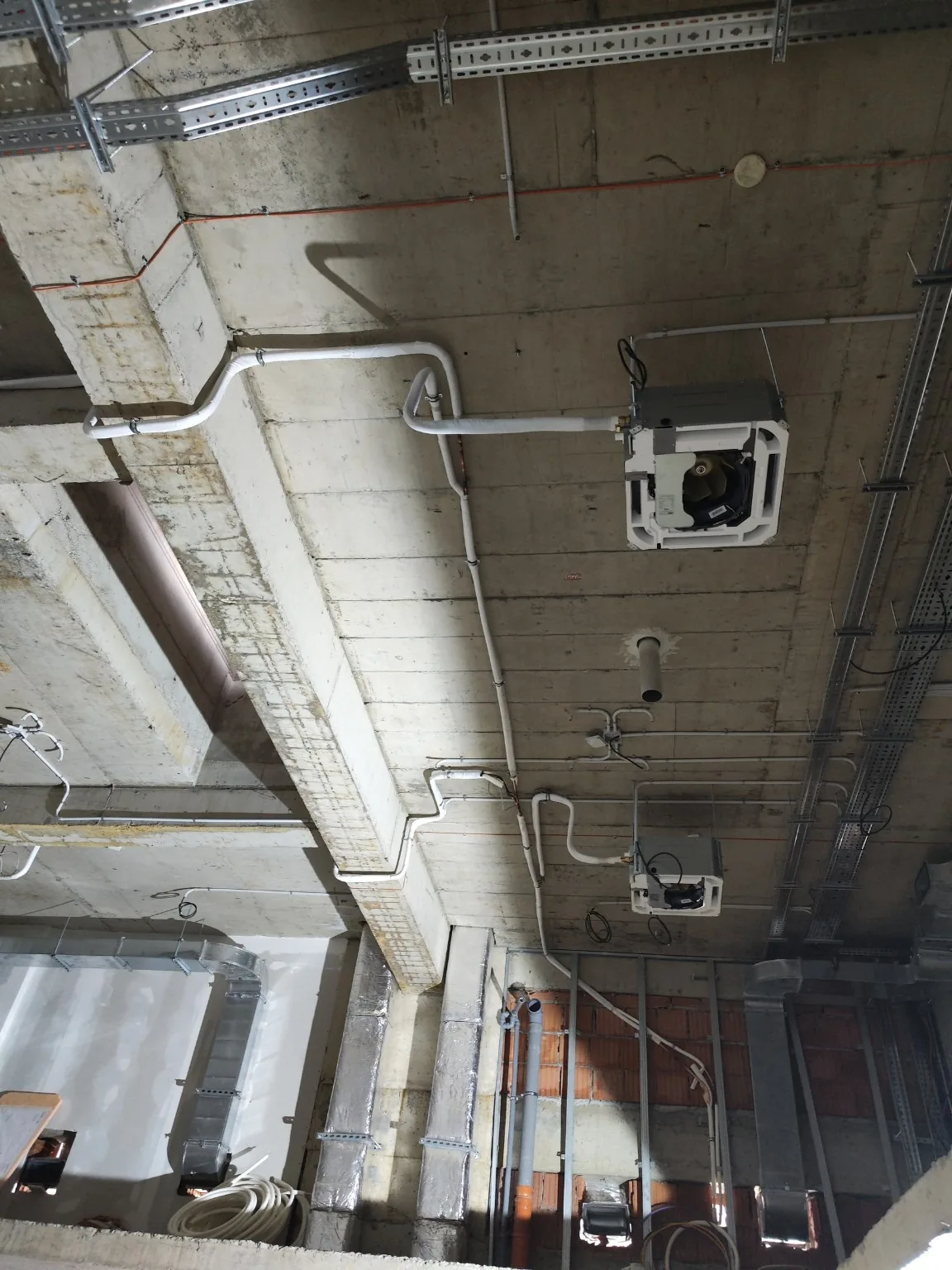 Obiect 04 — execuție HVAC multi-nivel — foto 1